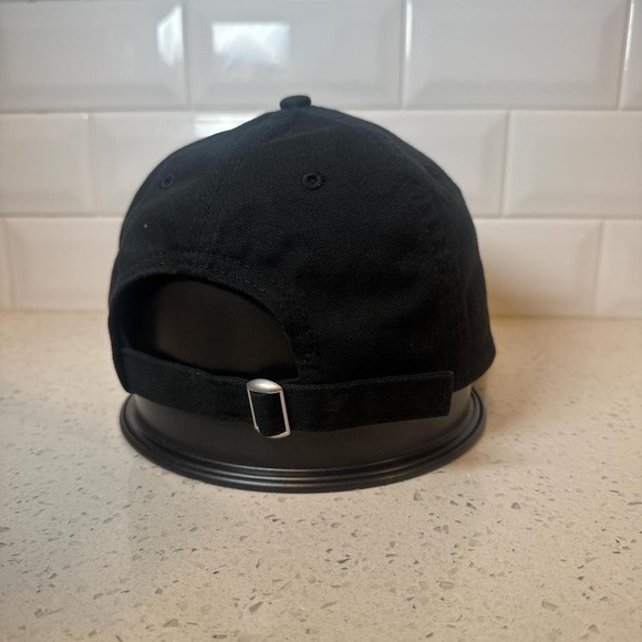 Black and purple Los Angeles‎ Lakers hat - Picture 3 of 5